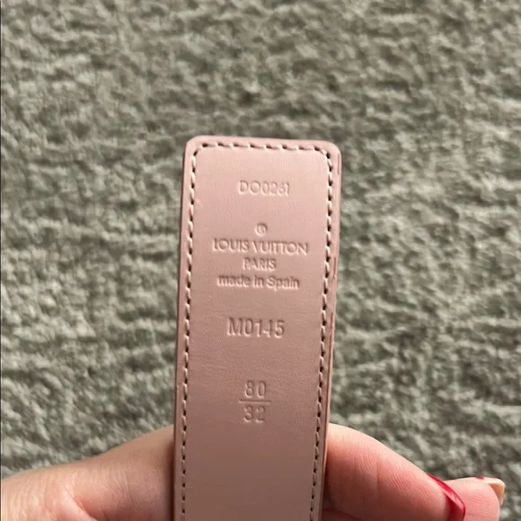 Louis Vuitton Pink reversible belt - Picture 4 of 5